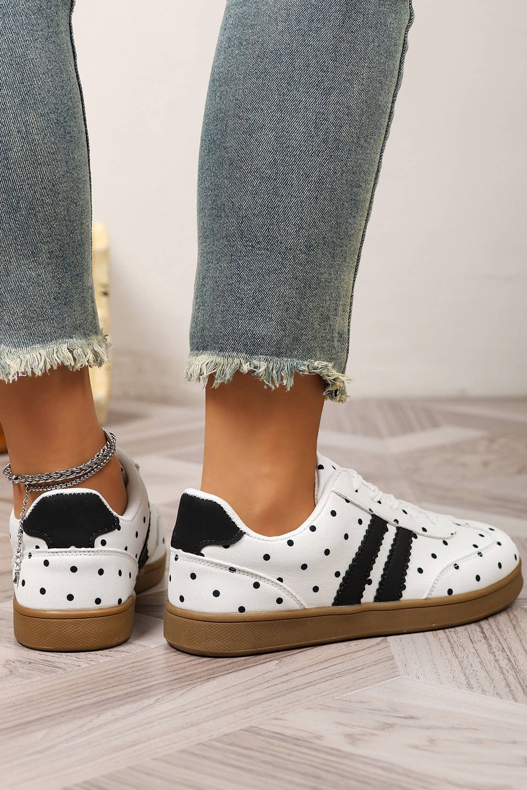 Dot Print Pu Leather Color Block Detail Casual Sneakers